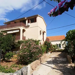 Apartman Vala, Bozava